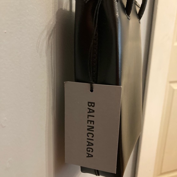 BNWT BALENCIAGA x SIMPSONS Mini Leather Tote - Picture 9 of 14